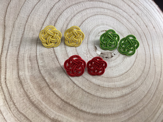 Mizuhiki UME motif earrings