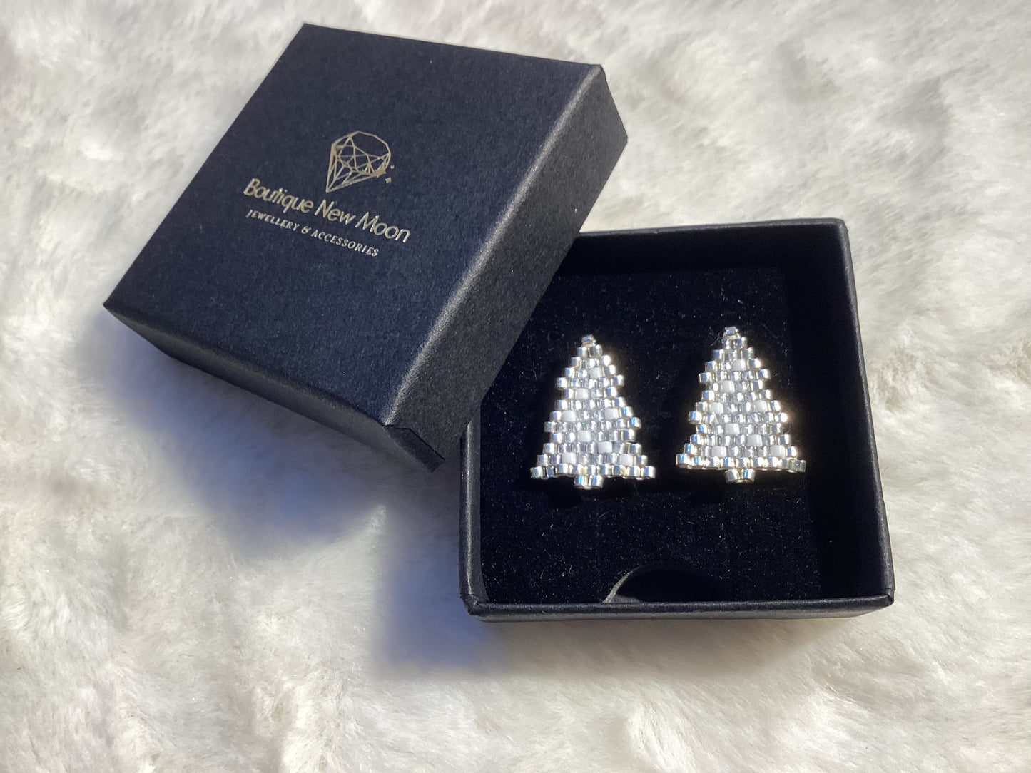 Tannenbaum-Motiv Perlenohrstecker für stilvolle Weihnachten