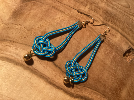 Mizuhiki Awaji-Knoten Ohrringe