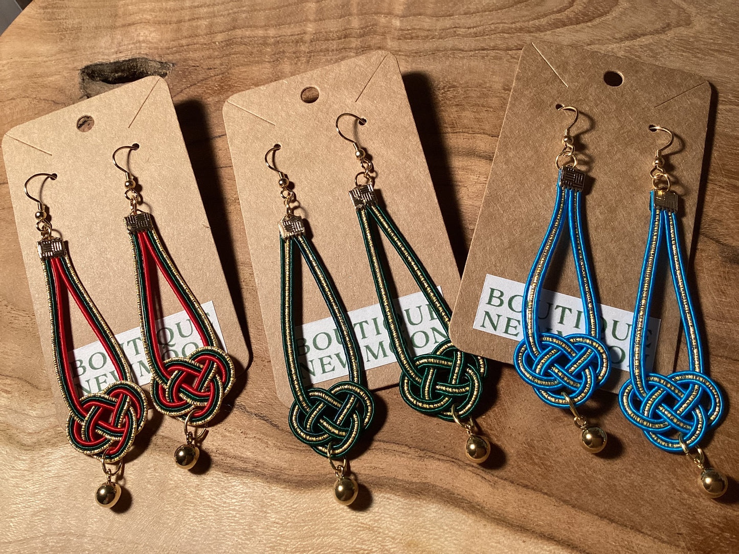Mizuhiki Awaji Knot Earrings – Christmas Edition