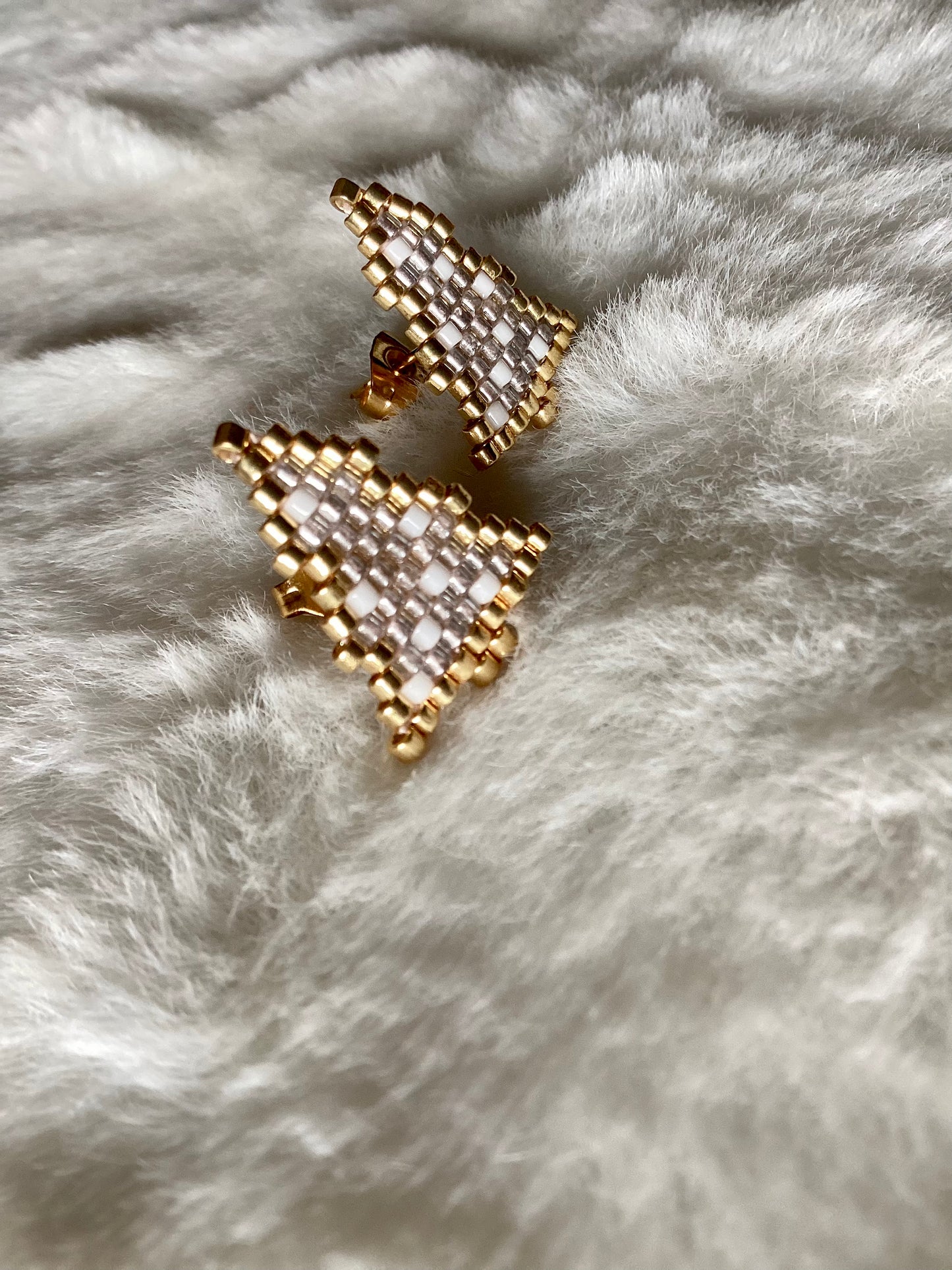 Tannenbaum-Motiv Perlenohrstecker für stilvolle Weihnachten