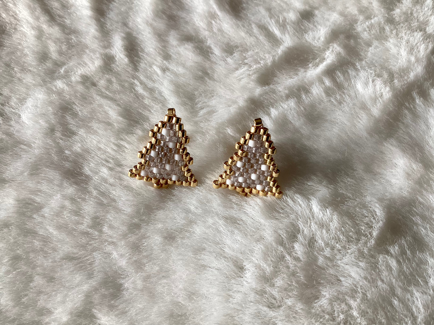 Tannenbaum-Motiv Perlenohrstecker für stilvolle Weihnachten