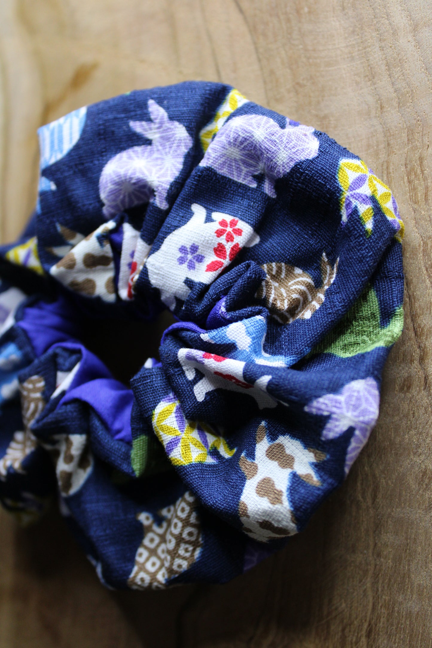 Scrunchie with Japanese rabbit pattern