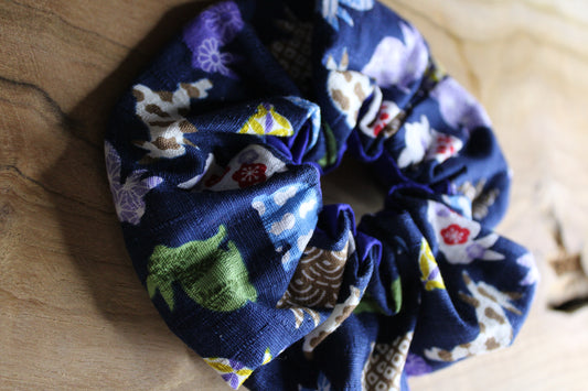 Scrunchie with Japanese rabbit pattern