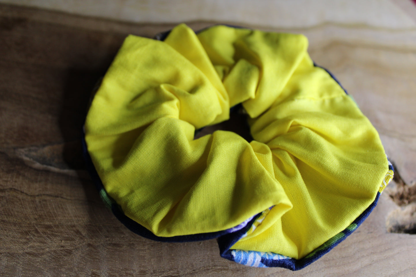 Scrunchie with Japanese rabbit pattern