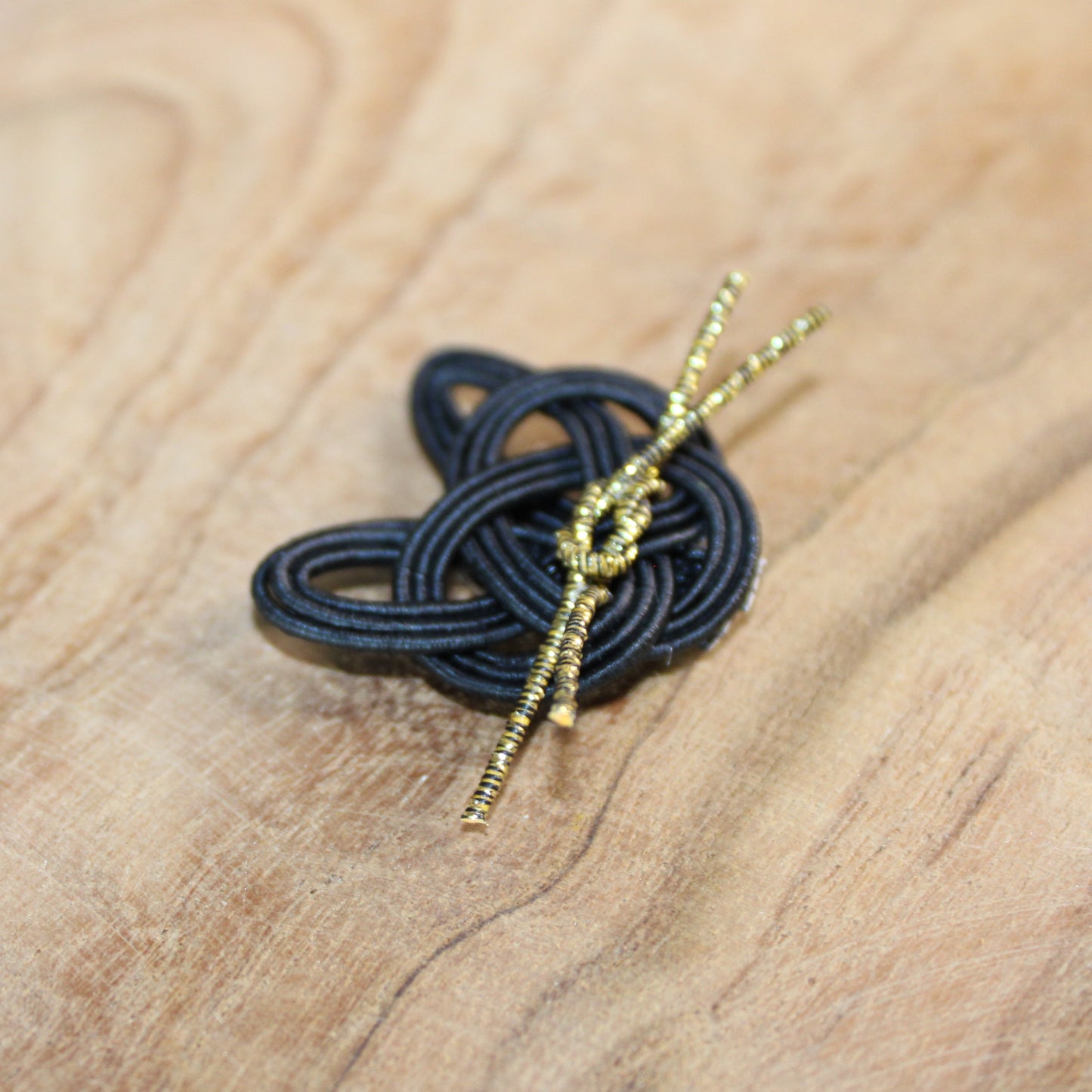 Mizuhiki-Katzen Magnet