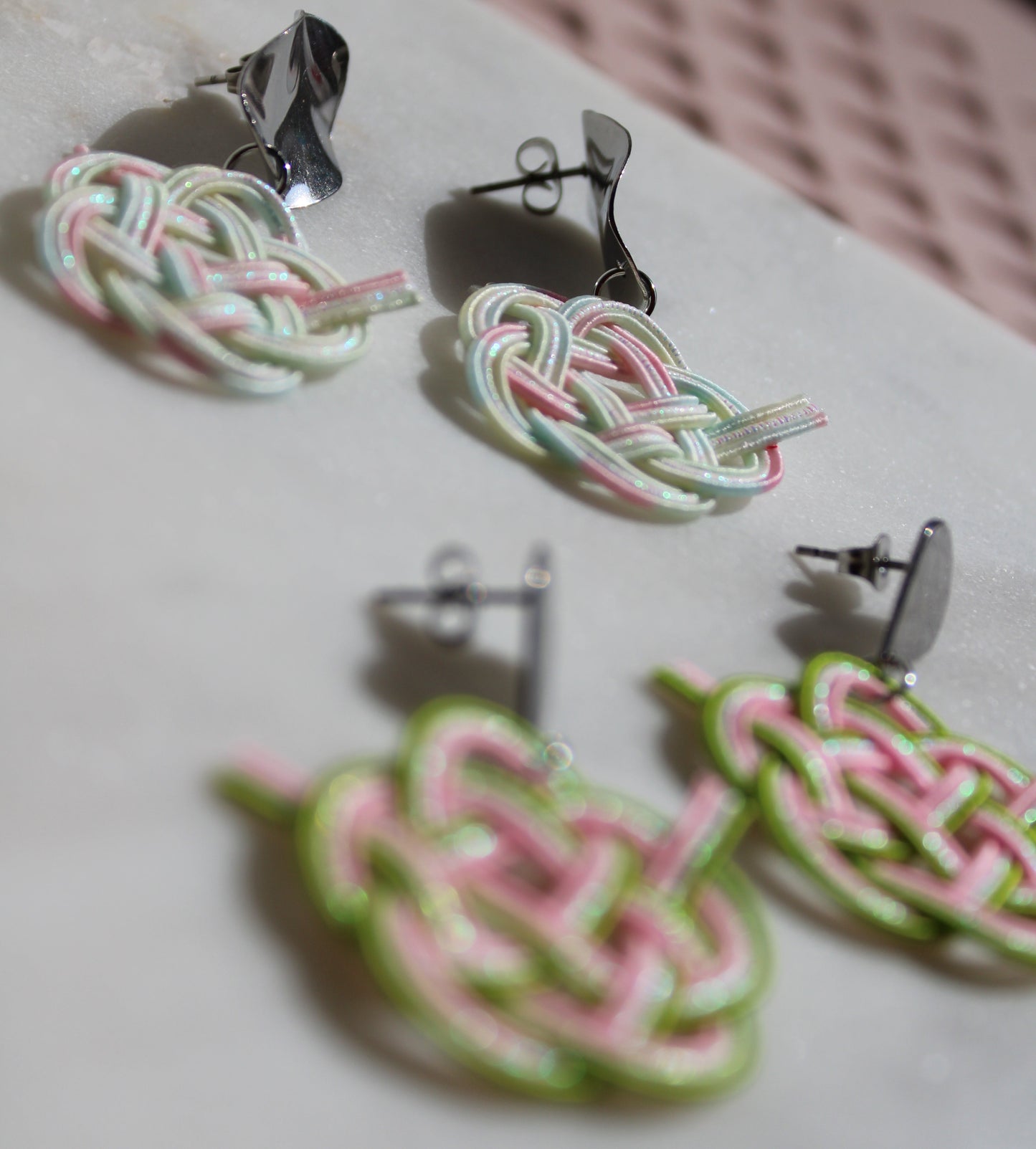 Orecchini Mizuhiki Camellia – Orecchini giapponesi con motivo Seigaiha | Collezione primavera