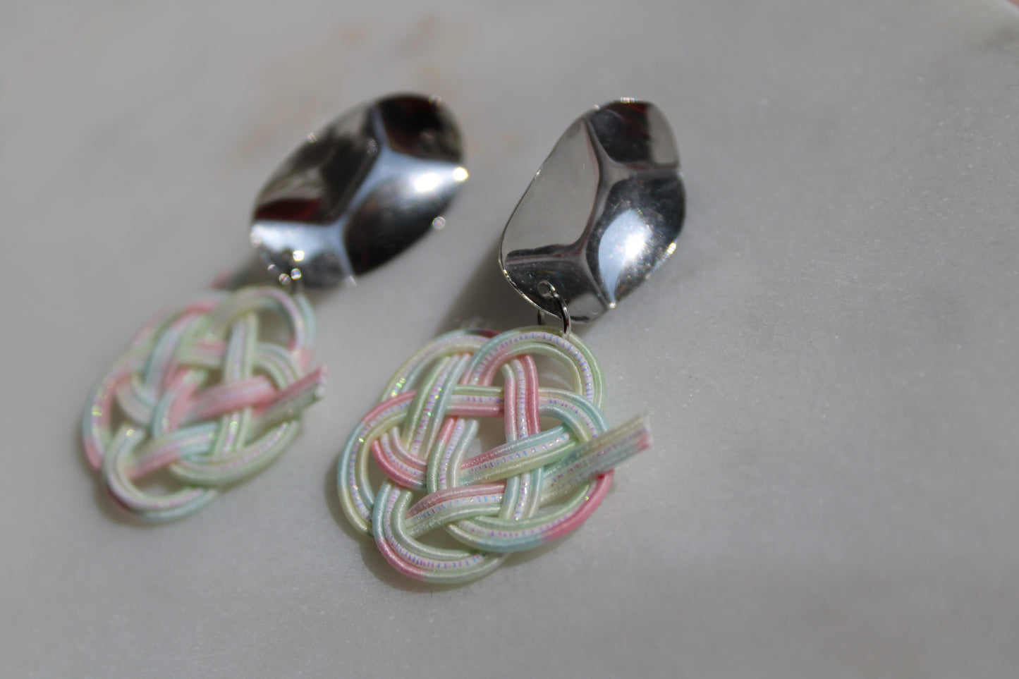 Orecchini Mizuhiki Camellia – Orecchini giapponesi con motivo Seigaiha | Collezione primavera