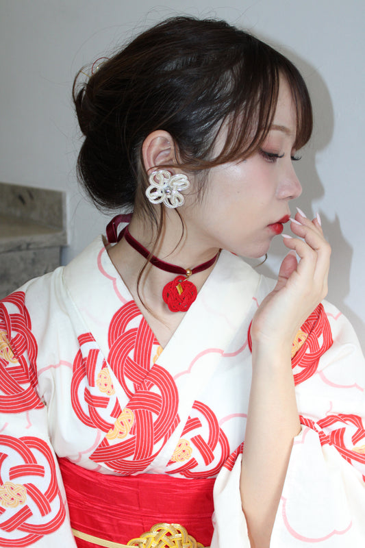 Large Stainless Steel Stud Earrings - Mizuhiki-inspired Four-Leaf Clover in Silver